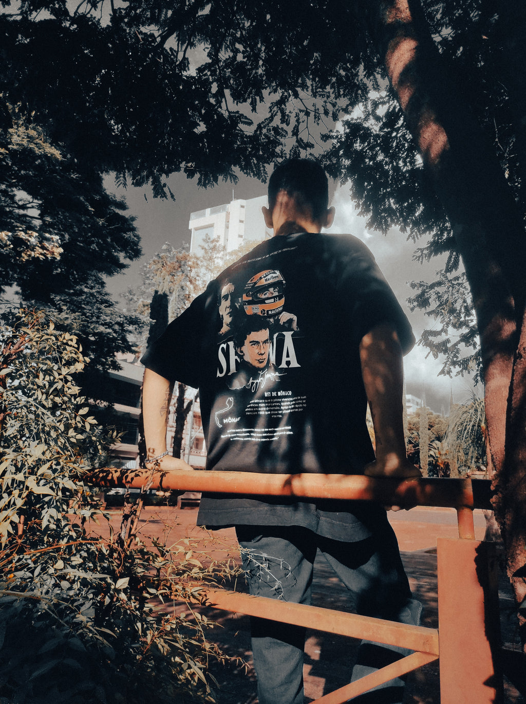 Camiseta Unissex Rei de Mônaco — Sob Encomenda